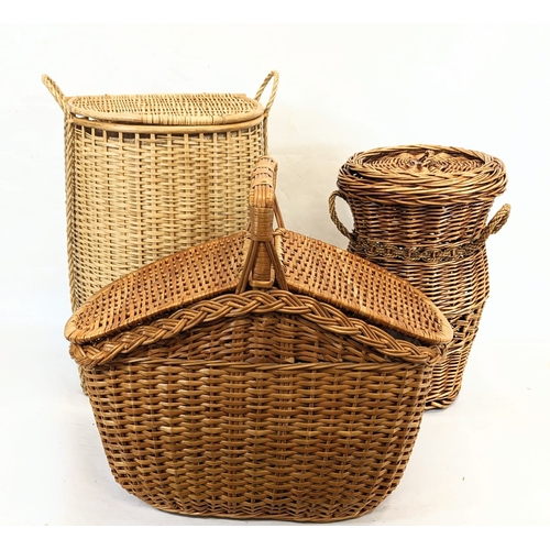 177 - Large wicker picnic basket with 2 other wicker baskets. Tallest measures 34x56cm