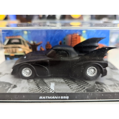 251 - 7 models of Batman vehicles from Batman. Including the Jokermobile number 37, number 575, 311, 652, ... 