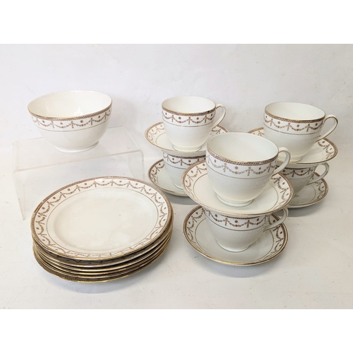 555 - A 19 piece Wellington china tea cups, saucers and plates.