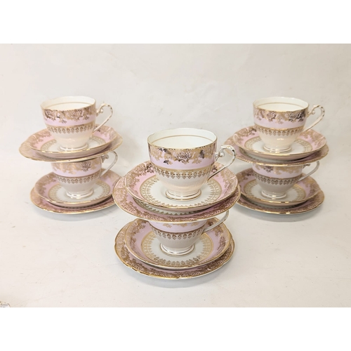 778H - An 18 piece Royal Grafton tea cups and saucers