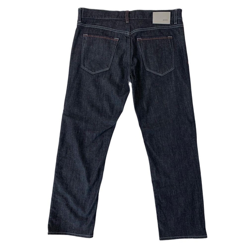 153 - A pair of Hugo Boss jeans. 34/32