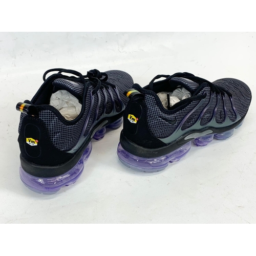 158 - A pair of Nike Air Vapormax Plus shoes in box. UK 9.5