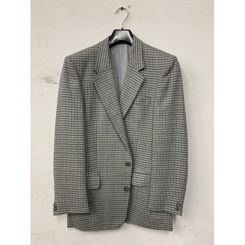 185 - A Christian Dior blazer / jacket. 38 regular.