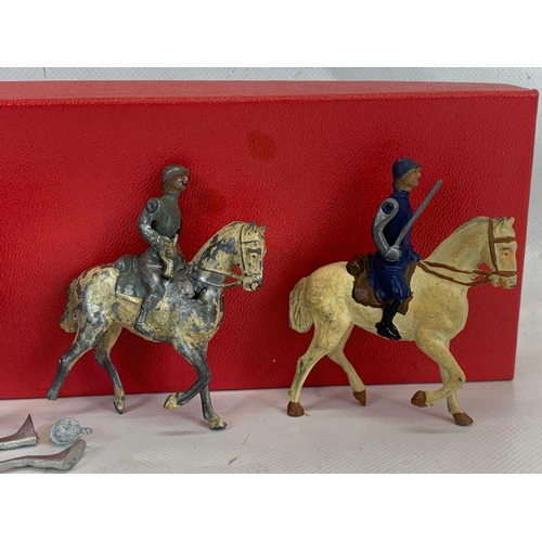 19 - 6 vintage led model Belgium soldiers, in box. Made in France.