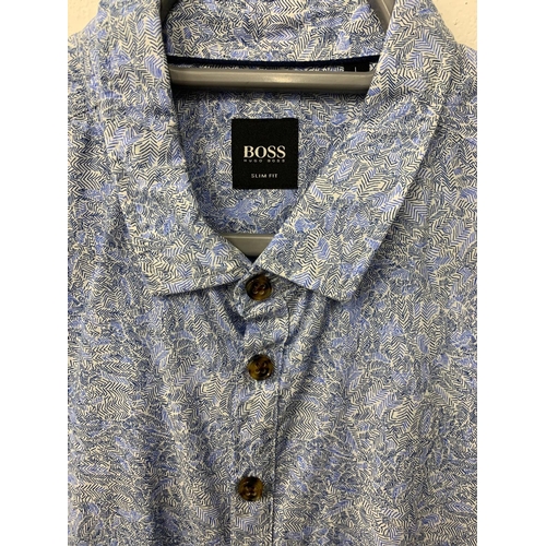 202 - A Hugo Boss shirt. Large slim fit.