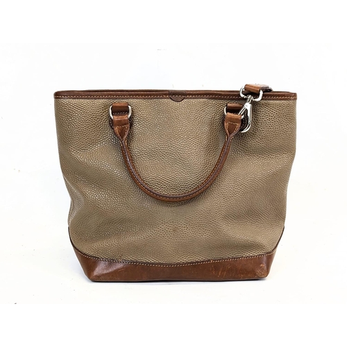 215 - A Mulberry Hellier Scotchgrain leather handbag with shoulder straps.