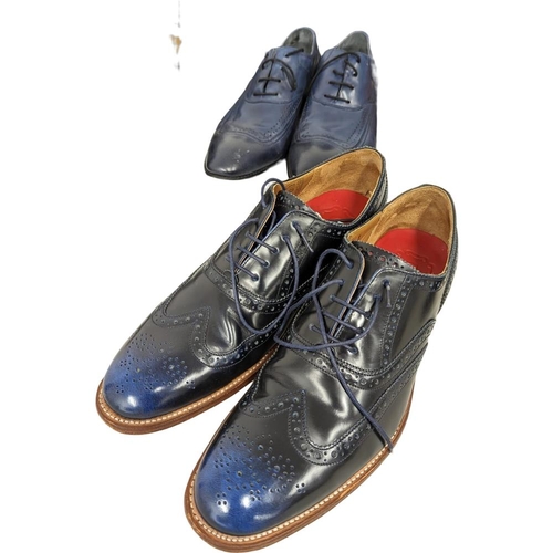 250 - A quantity of leather dress shoes. Grenson, Barker, Joseph Cheaney & Sons, Sergio Duletti, Loake, Pa... 