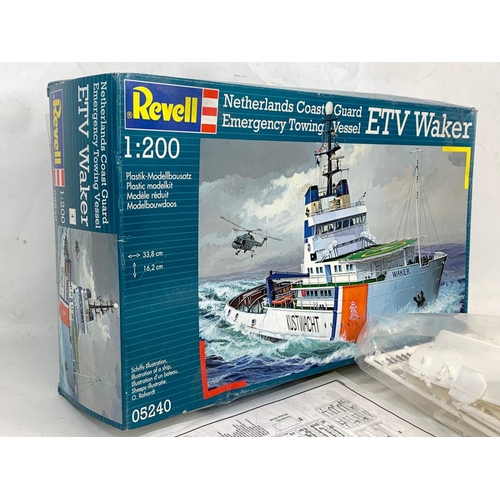 259 - A Revell Netherlands Coast Guard ETV Waker model boat in box. 1:200.