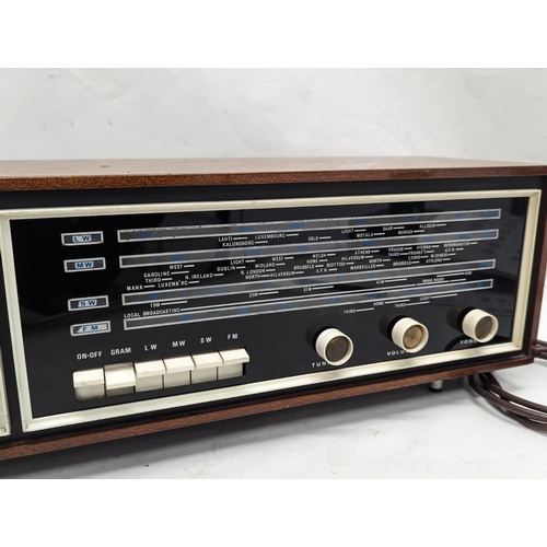 279 - A Pye Ltd radio, model 1110. Circa 1968.