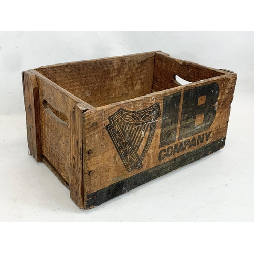 314 - A vintage IB Company (Irish Bottlers) wooden crate. 43 x 28 x 22cm