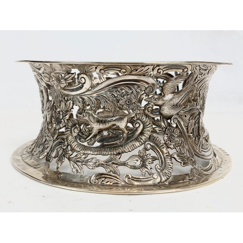 501 - A large Irish silver ornate table centre piece. Dublin 1898. 420 grams. 20 x 9cm