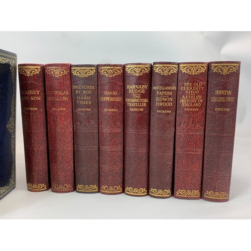 60B - 2 collections of books, by famous writers. Including Charles Dickens, Oscar Wilde, Jonathan Swift, W... 