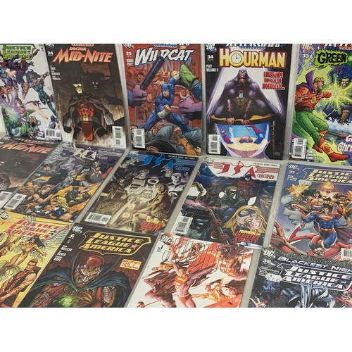 134 - A collection of Marvel and DC comic books.