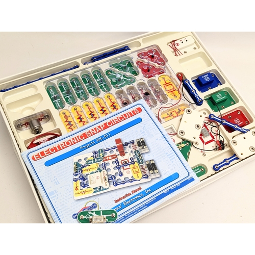 272 - An Elenco Snap Circuits Extreme