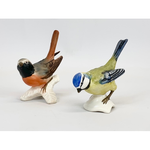 413 - 2 Goebel pottery birds. 9.5cm