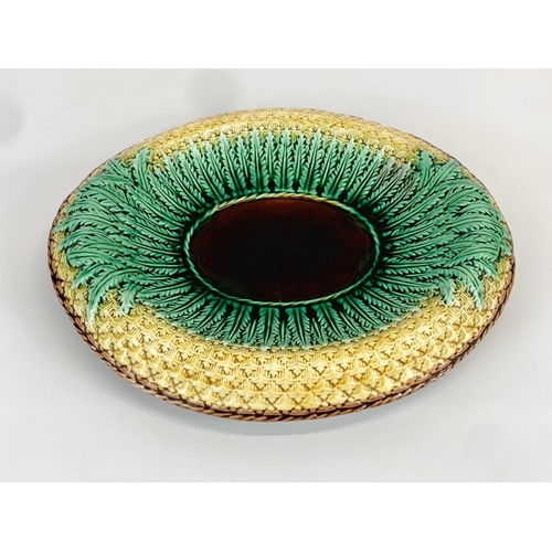 438 - A late 19th century Majolica pottery Bread Plate. 32 x 27cm.