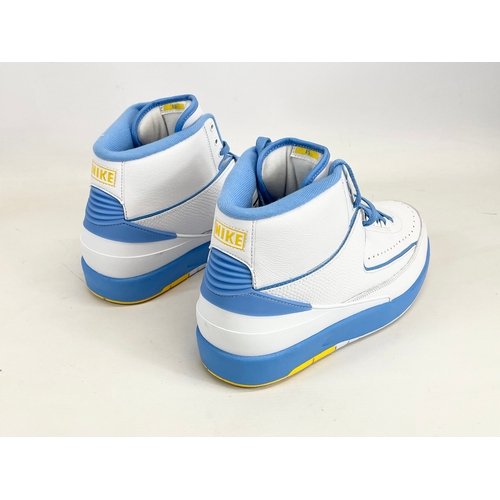 10 - A pair of Nike Air Jordan shoes, in box. Retro. UK 9.5.