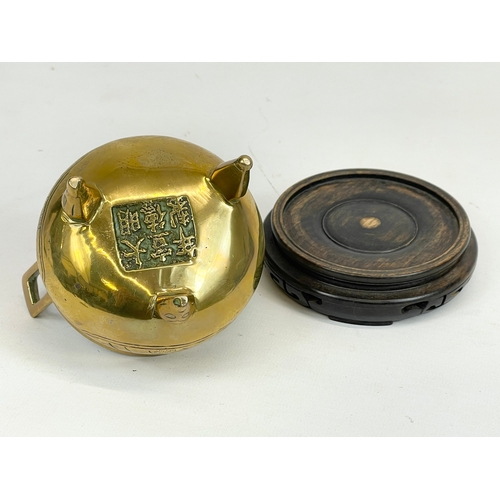 464 - 2 early 20th century Chinese brass censers. Circa 1900-1920. Largest 10 x 9.5cm not including stand.