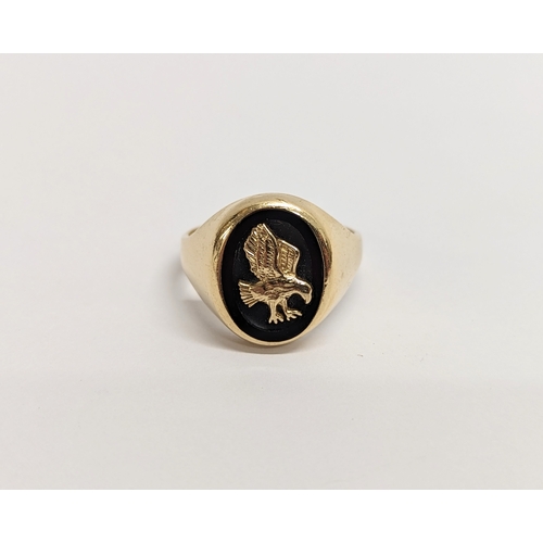 562 - A gents 10kt USA ring. 6 grams.