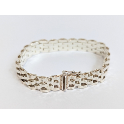 585 - A silver bracelet, made in Milan, Italy.