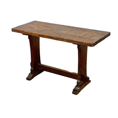 927 - A rare Don “Foxman” Craven oak side / hall table. A former craftsman for Robert “Mouseman” Thompson.... 