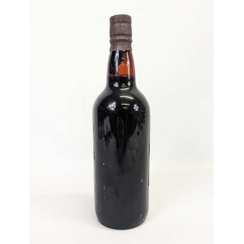 18A - A bottle of 1914 Salvador Ramos Oloroso Nutty Brown Sherry, produced in Spain. Unopened.