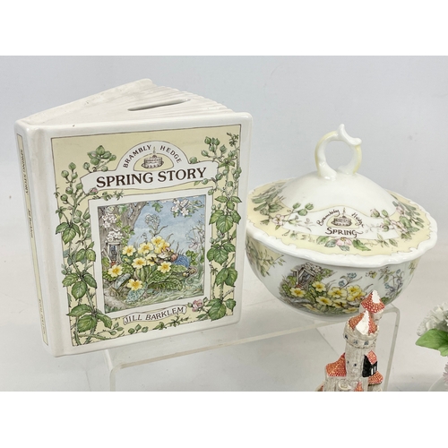 660 - A collection of pottery. Royal Albert Flower of the Month Series Snowdrops cup and saucer, 3 pieces ... 