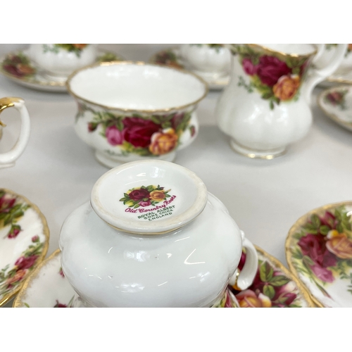 664 - A 26 piece Royal Albert Old Country Roses coffee set. Saucers measure 12cm