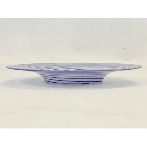 732 - A vintage fine Murano Glass dish. 20cm