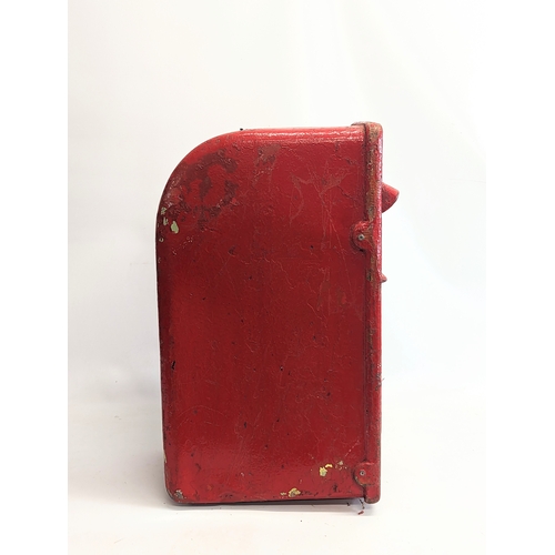 280 - A vintage Royal Mail post box. 25.5x35x62.5cm