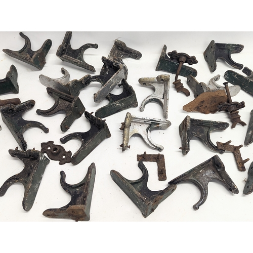 287 - A large quantity of Victorian wall brackets.