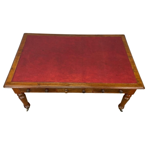 787 - A large Victorian mahogany partners desk, with 6 drawers and leather top. 177 x 115 x 76cm