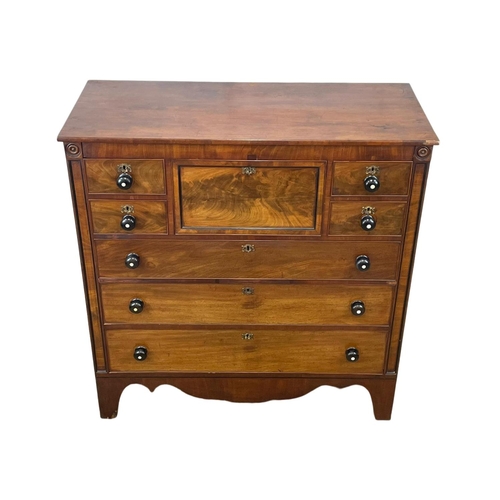 796 - A large late Georgian mahogany chest of drawers. Circa 1830s. 120 x 53 x 123cm