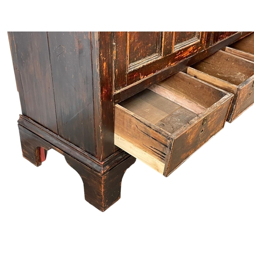 798 - A superb Irish George III pine press, with original scumble paint, 3 drawers and fitted shelves. Geo... 