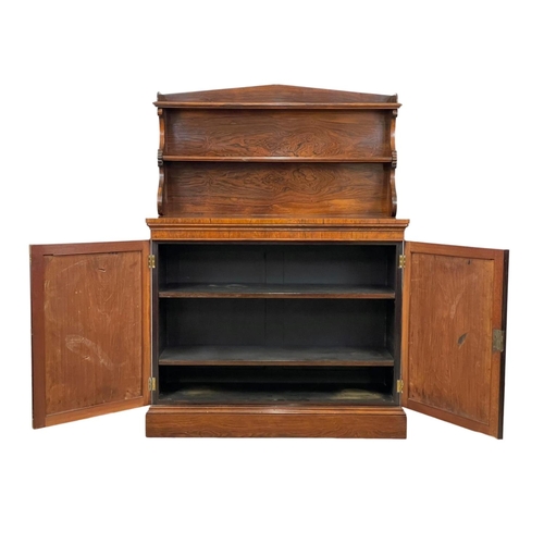 812 - An excellent quality George IV rosewood chiffonier. Circa 1820. 111x45x154cm