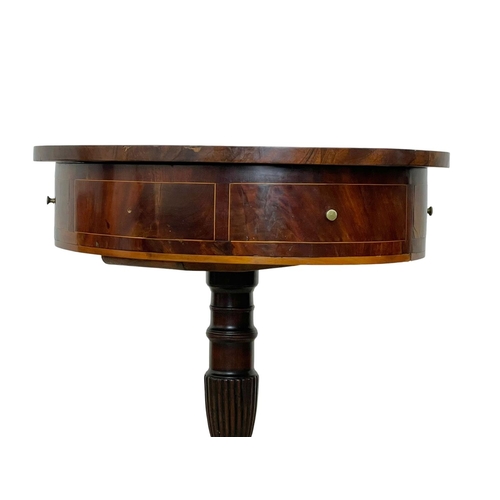 814 - A George IV inlaid mahogany metamorphic pedestal table. Closed 61 x 45 x 67.5cm. Open 90.5cm