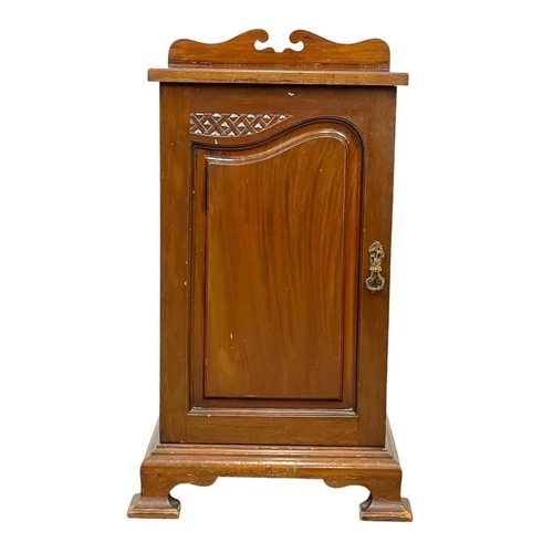 950 - A large Edwardian mahogany bedside cupboard. 42 x 40 x 82cm