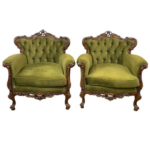 968 - A pair of vintage ornate Italian carved button back armchairs. 90 x 68 x 94.5cm