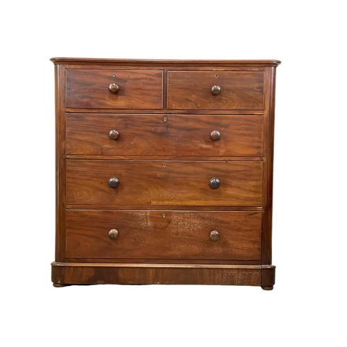 884 - A large Victorian mahogany chest of drawers. Circa 1860’s-70’s. 121.5 x 52 x 122cm