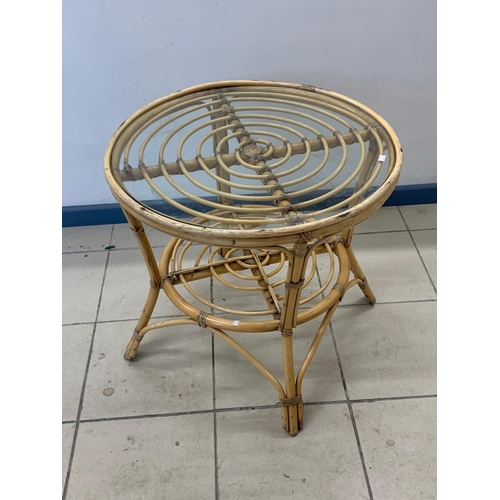 1069 - A 1970s mid century wicker glass top table