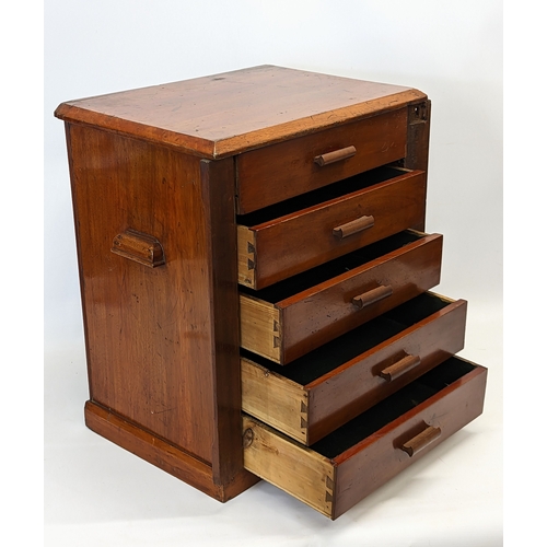 39 - An early 20th century collectors cabinet. 50 x 36 x 58cm