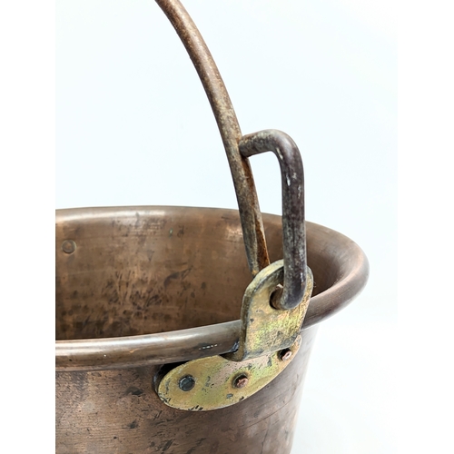 101 - A Victorian copper pot