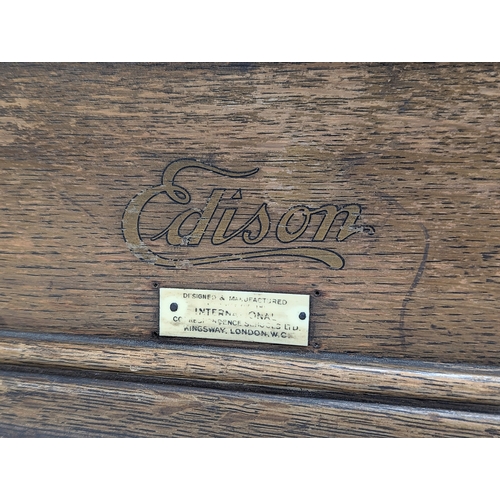 121 - An early 20th century Edison Standard phonograph, circa 1909. Model C. Manufactured under the patent... 