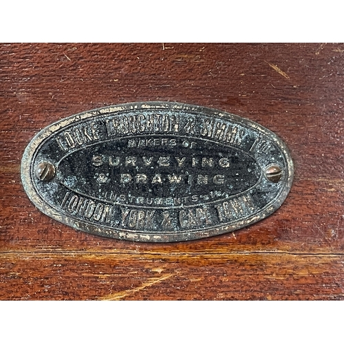 21 - A Cooke Troughton & Simms LTD surveyors theodolite reversible level in box. Box measures 43x18x25cm