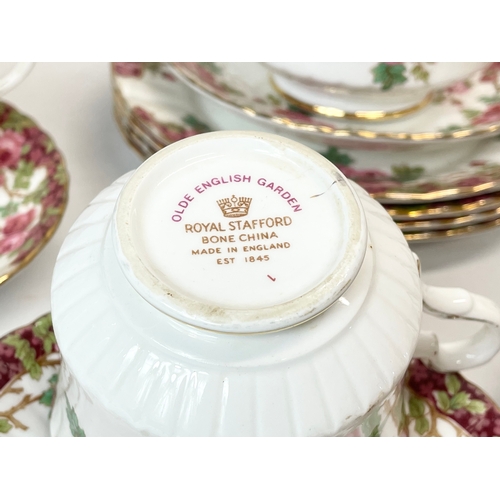 400 - A 19 piece Royal Stafford Olde English Garden tea set.