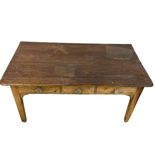 919 - A Victorian pine Farmhouse kitchen table with 3 drawers and Victorian glass handles. 160x87x80cm