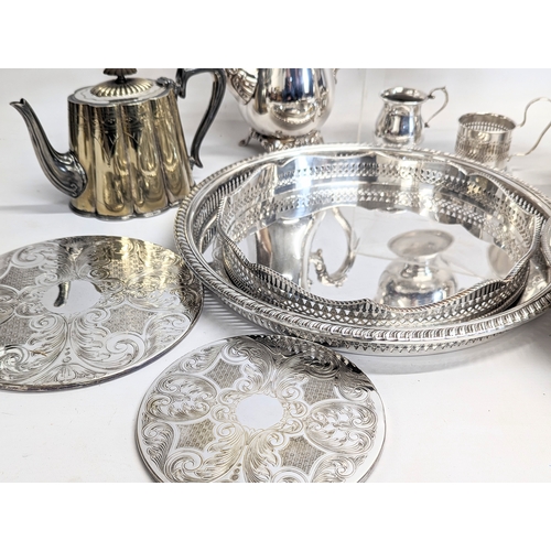 725 - A quantity of silver plate