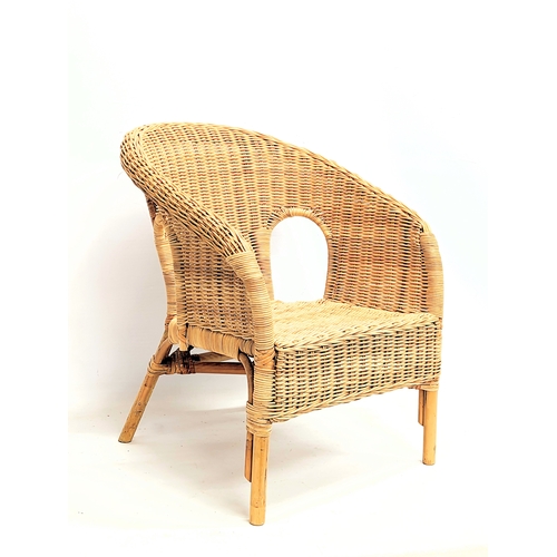 262 - A pair of child's wicker chairs. 46x46x55cm