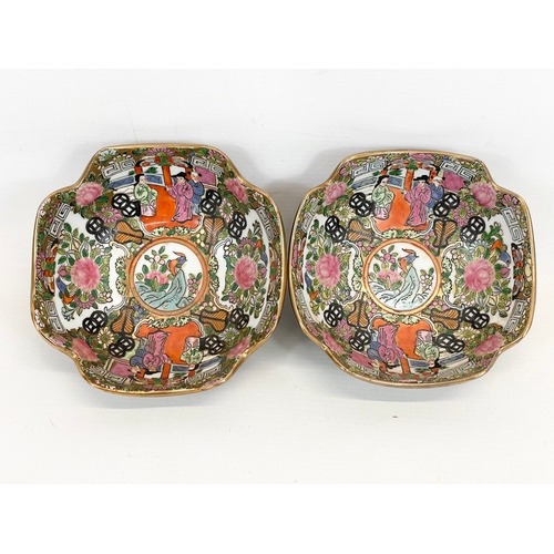 514 - A pair of early 20th century Chinese pottery bowls. 15 x 6.5cm