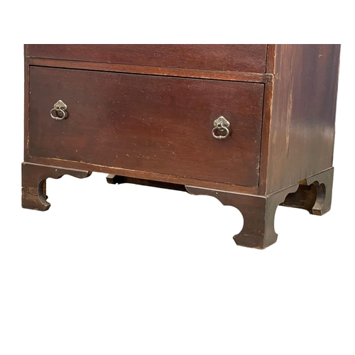 261 - A tall early 20th century mahogany chest of drawers. Circa 1920. 66x46.5x136cm